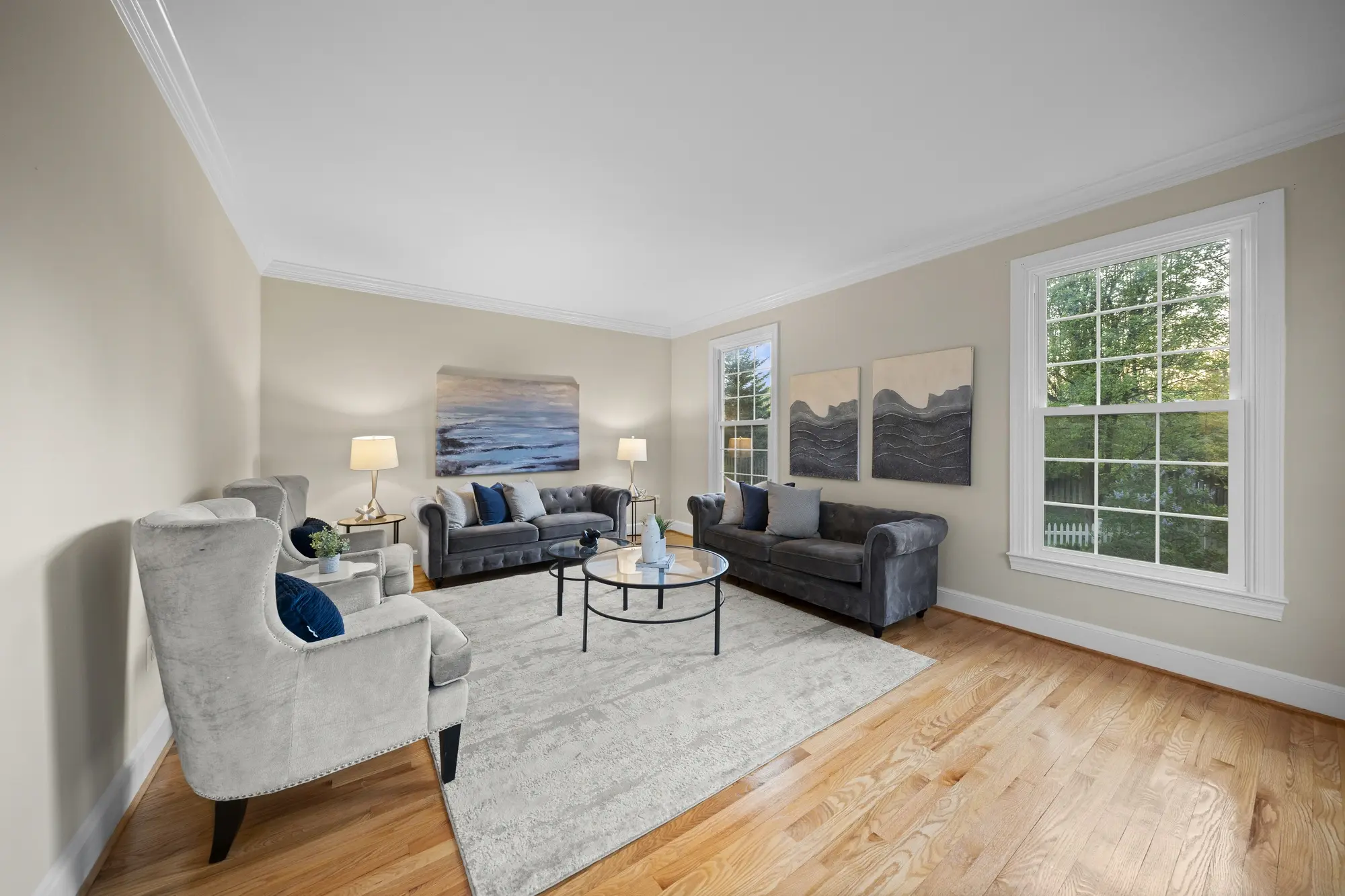 Spacious Oakton VA living room with high ceilings and natural light