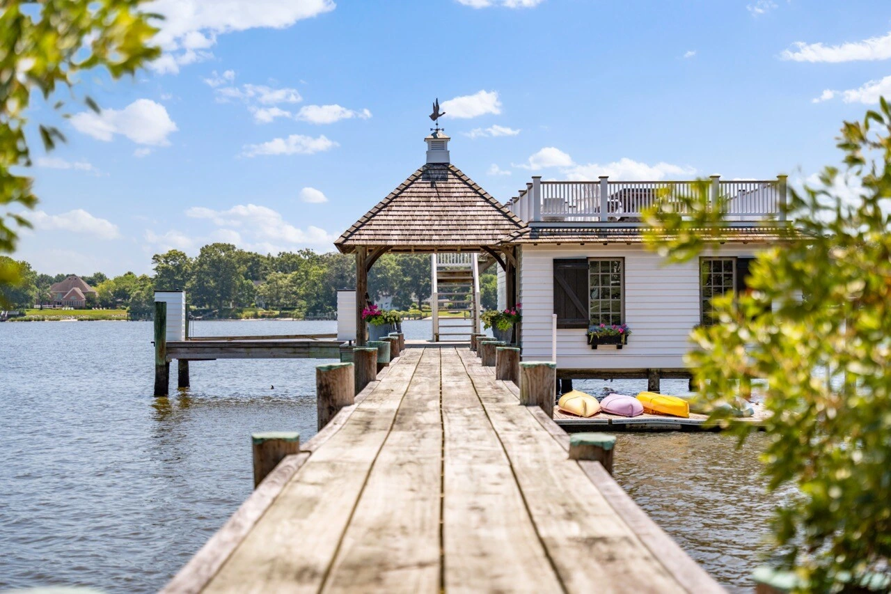 Exterior photography in Northern Virginia