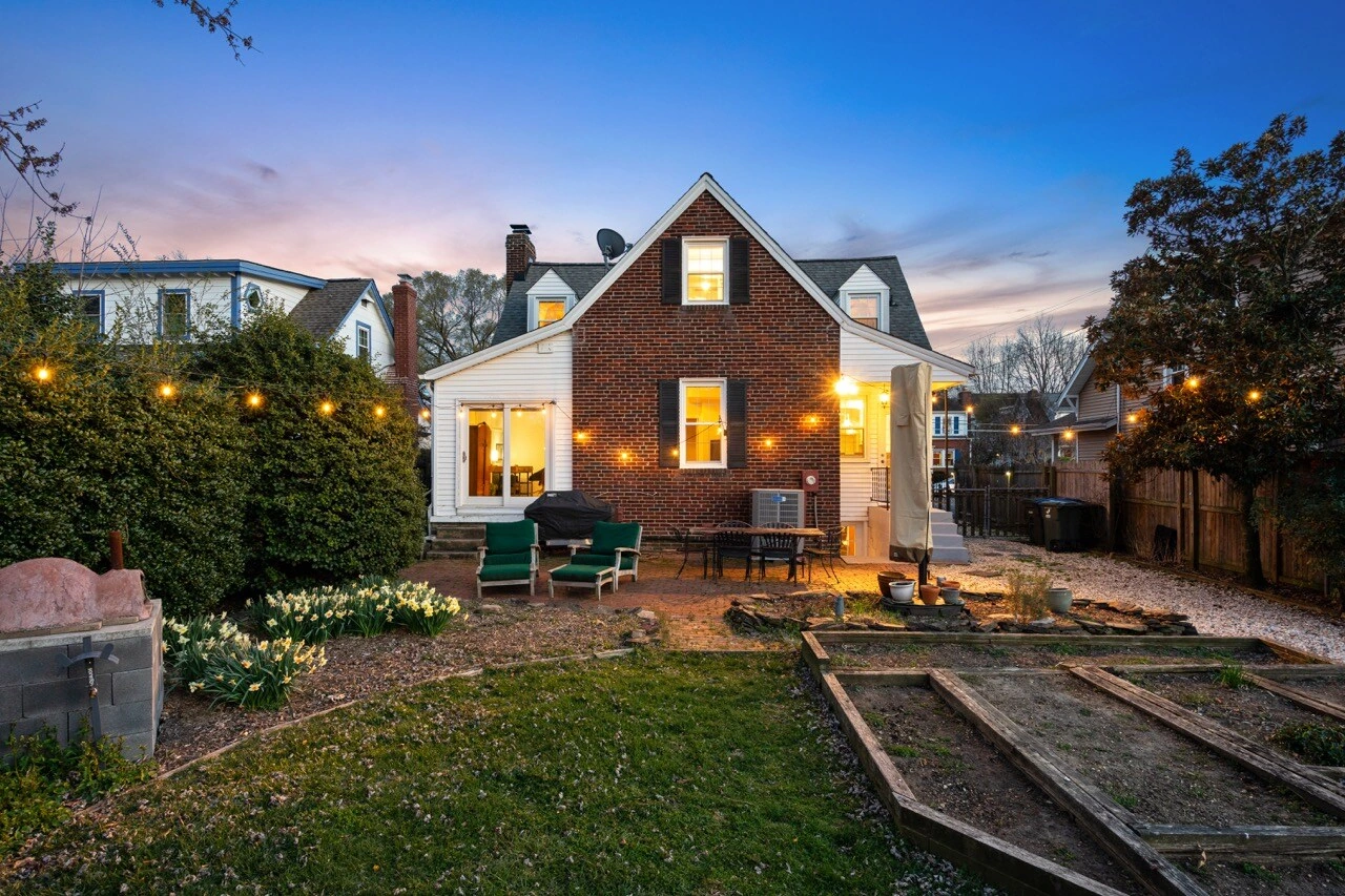 Bathroom professional real estate photo